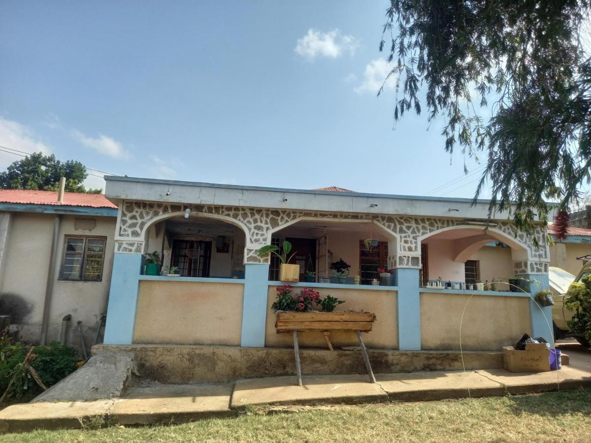 Emmy Backpackers Hostel Iringa Exterior foto