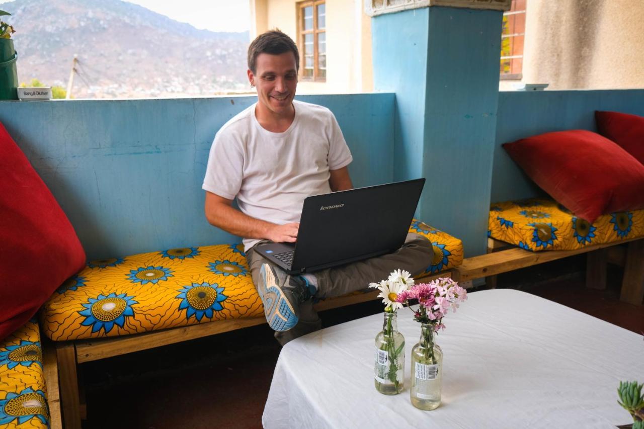 Emmy Backpackers Hostel Iringa Exterior foto